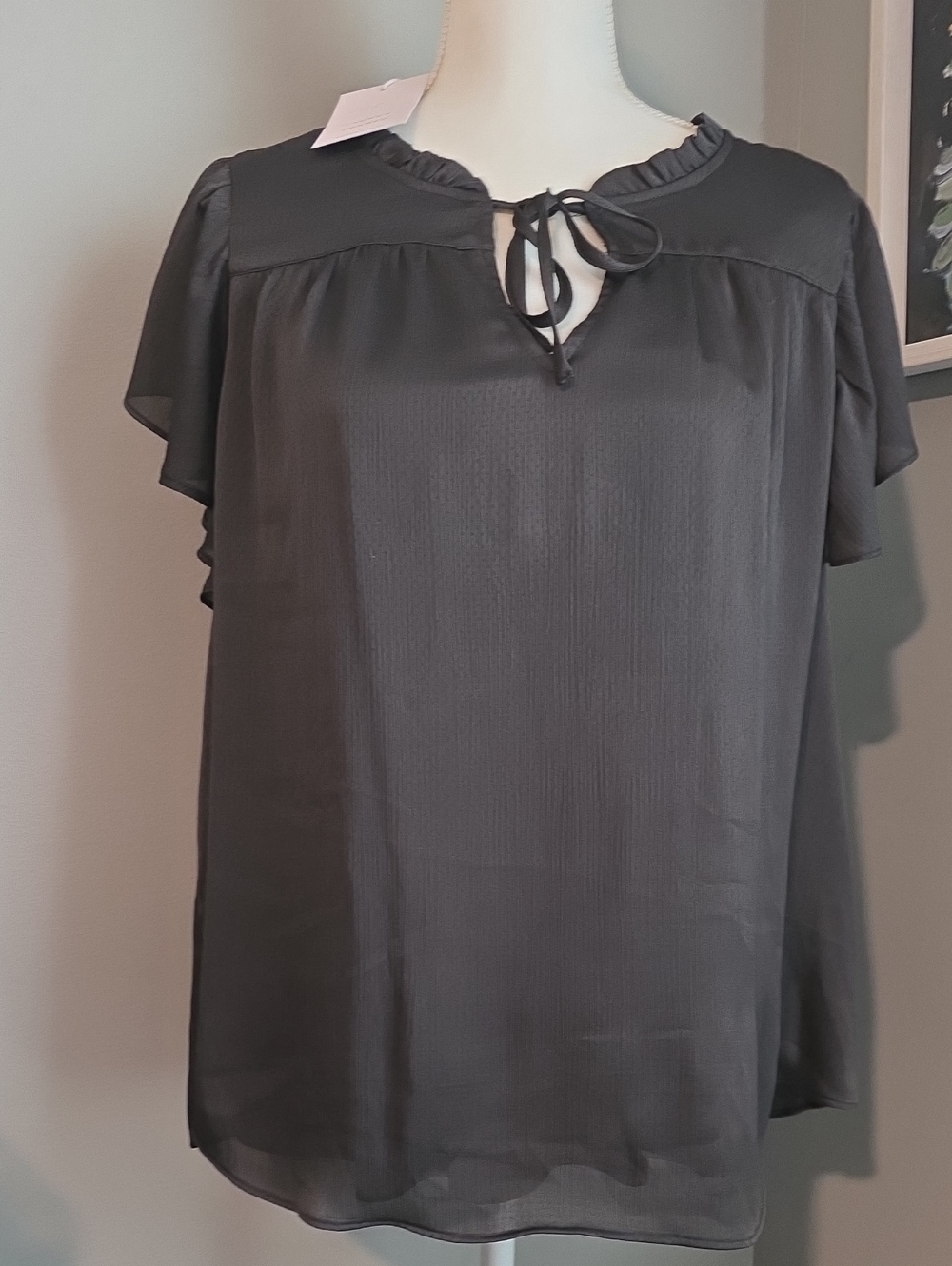 LC Lauren Conrad Black Ruffle Tie-Neck Flutter Sleeve Blouse NWT Size 0X